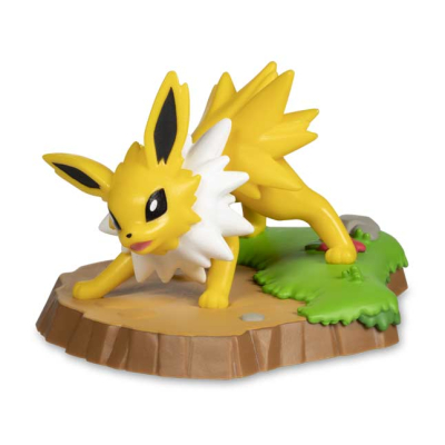 Pokemon center An Afternoon with Eevee & Friends: Jolteon Figure by Funko
